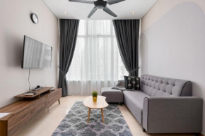KLCC Homestay Vacation FREE WIFI at Sky Suites KLCC by Birdy Stay